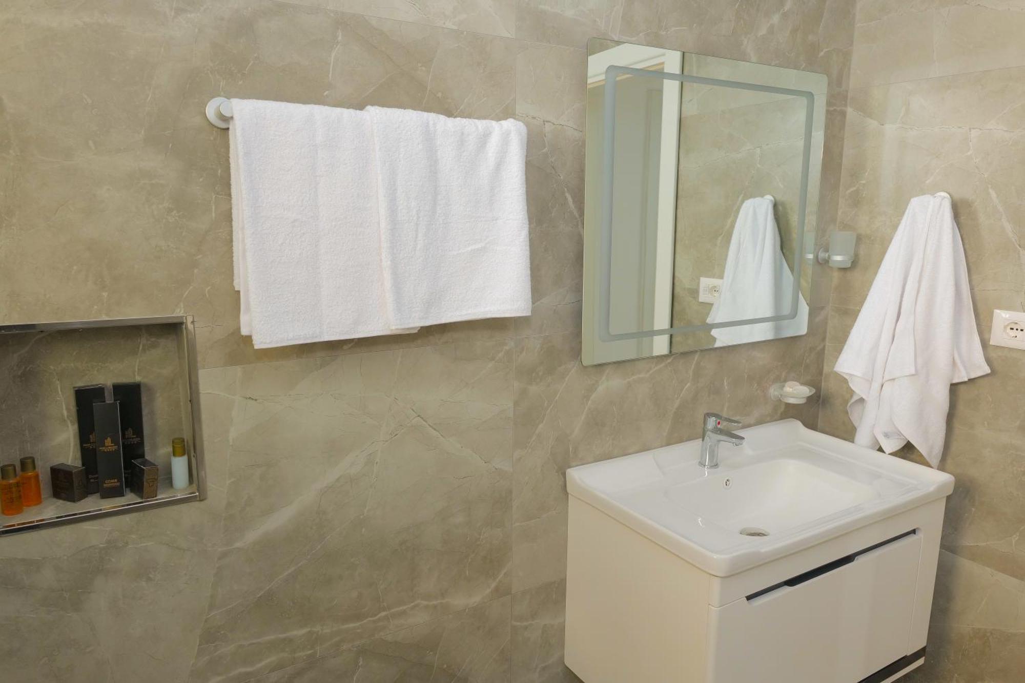 Afa Hotel Dıraç Dış mekan fotoğraf